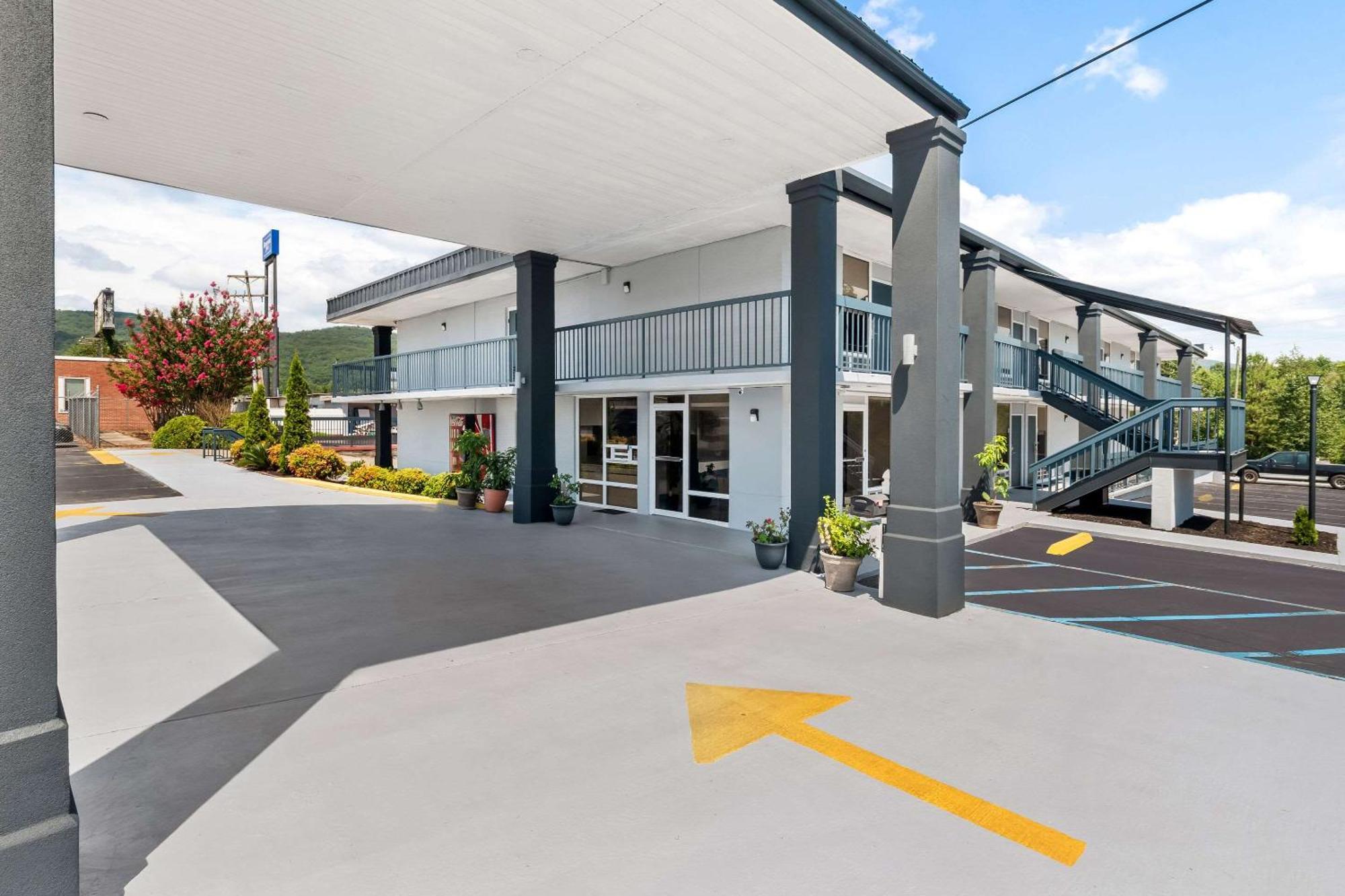 Americas Best Value Inn&Suites-Dalton, GA - I-75, Exit- 328 Exterior foto